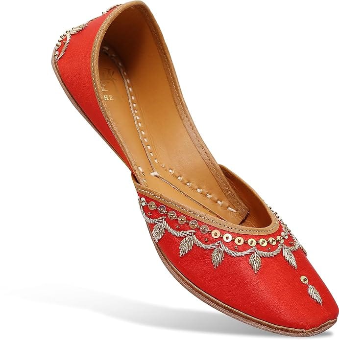 HEER Women's Ethnic Punjabi Jutti for Ladies Handmade Soft Leather Sol Bridal Flats Mojari