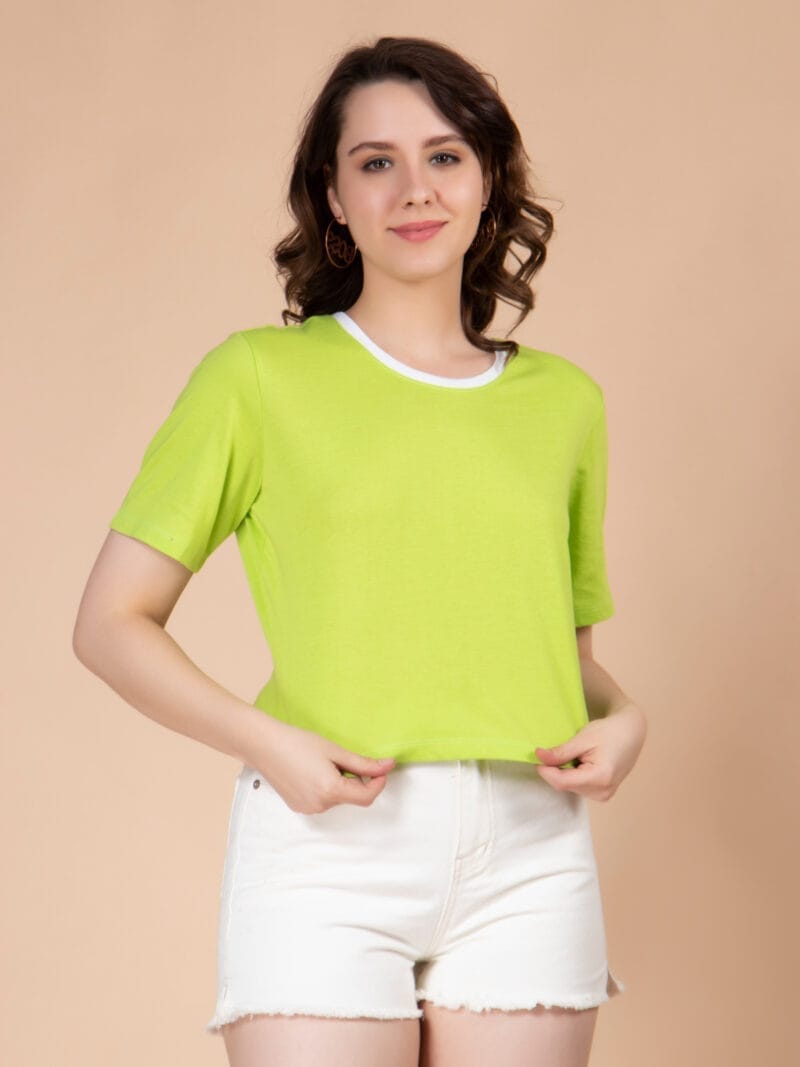 ENTELLUS Women’s Round-Neck, Crop Top T-Shirt, Neo Green