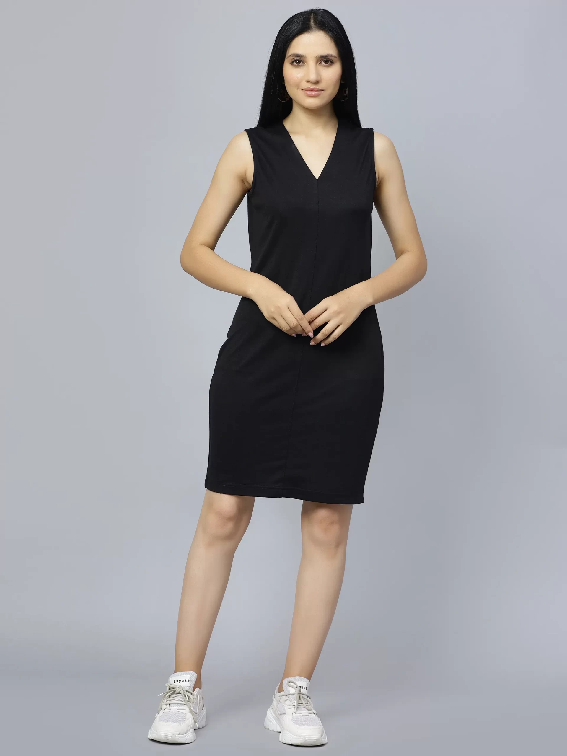 V Neck Sleeveless Knee length Knits Dress in black colour