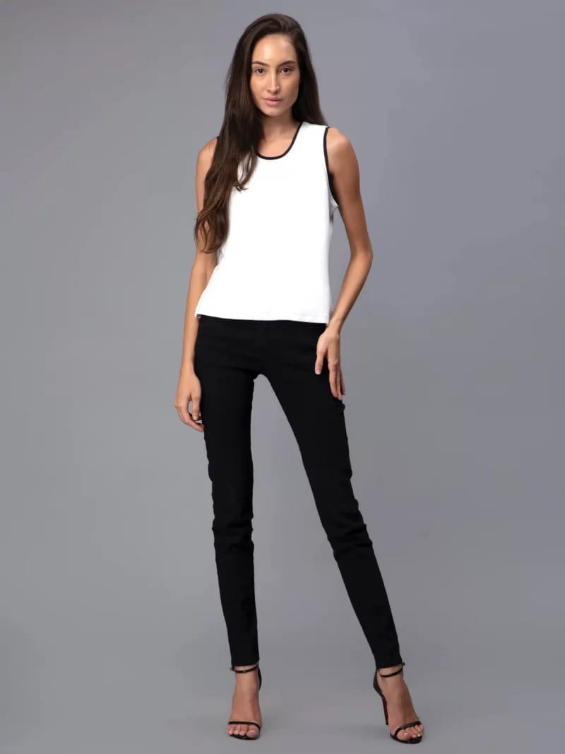 Sleeveless casual round neck, cropped black and white t-top