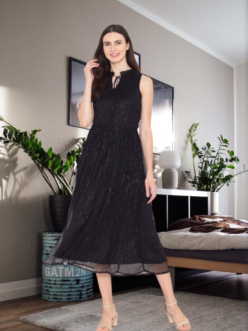 ENTELLUS | Women’s Lurex Black Gown Dress