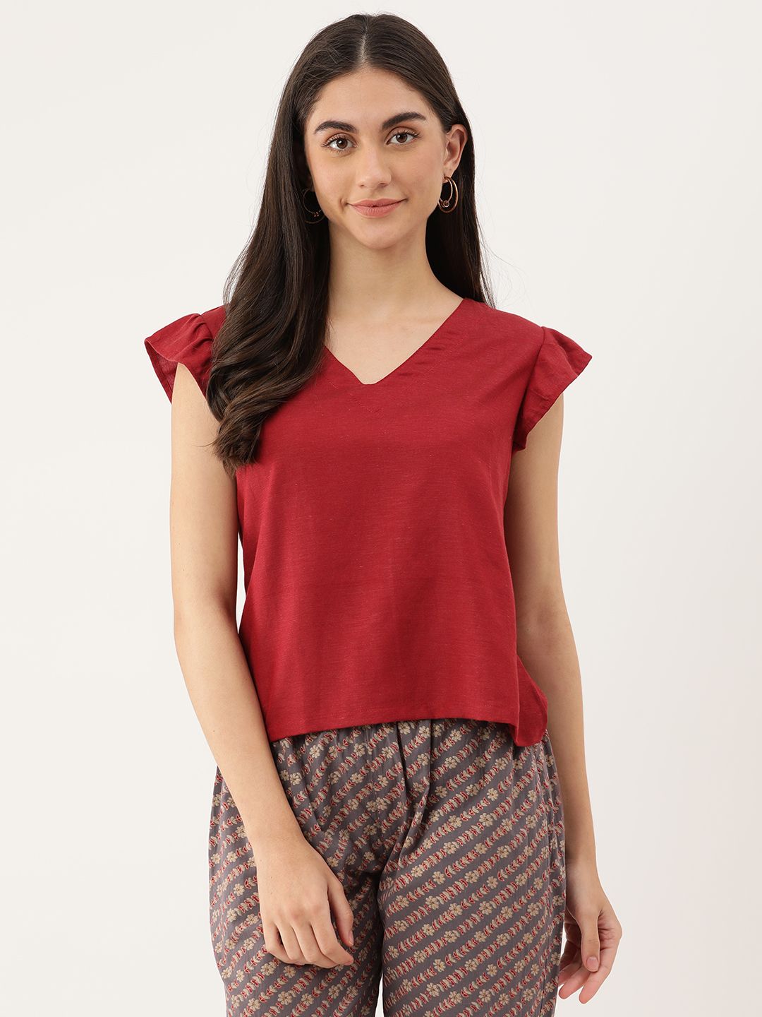 Maroon regular top Solid V-neck, Flutter sleeve