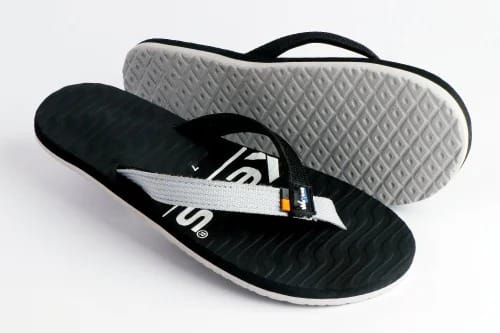 Waxens Men's Slippers in Black Color