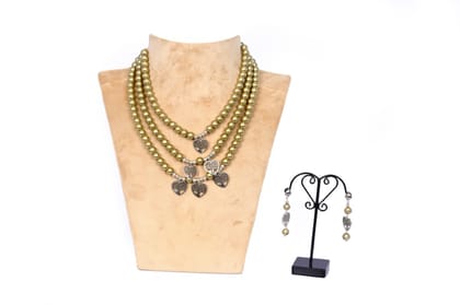 Pearl Bead Necklace with Metal Charms