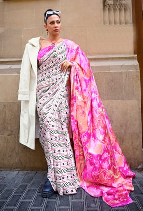 Multicolor Crepe Printed Saree And Blouse Piece