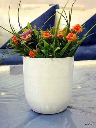 4.3 inches Metal Planter - White