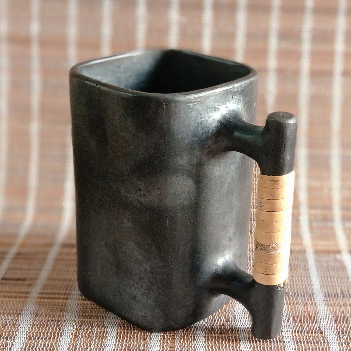 Longpi Black Pottery Beer Mug Large Square