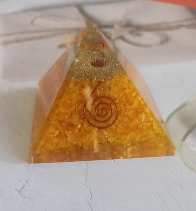 Citrine pyramid - For Good fortune, Abundance and Success
