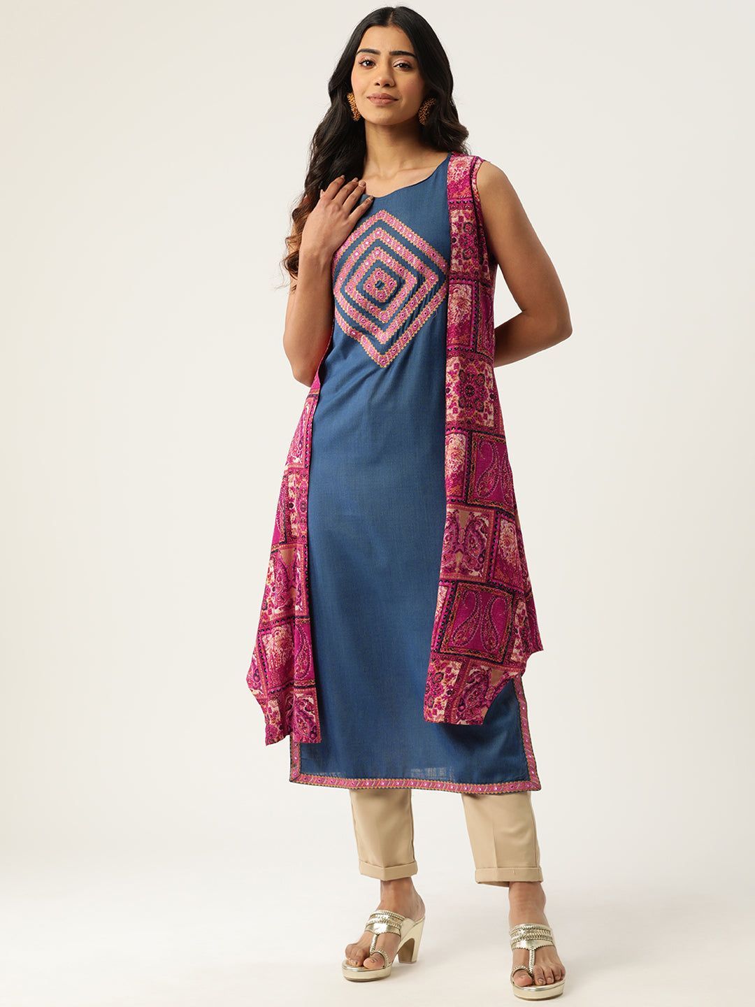 Women Geometric Embroidered Mirror Work Kurta with Shrug