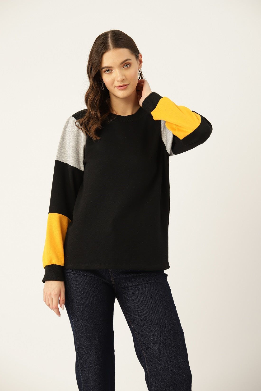 Women Black Colourblocked Pullover Sweatshirt