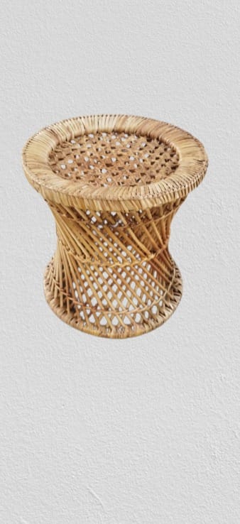 CANE BAR STOOL/MUDDHA