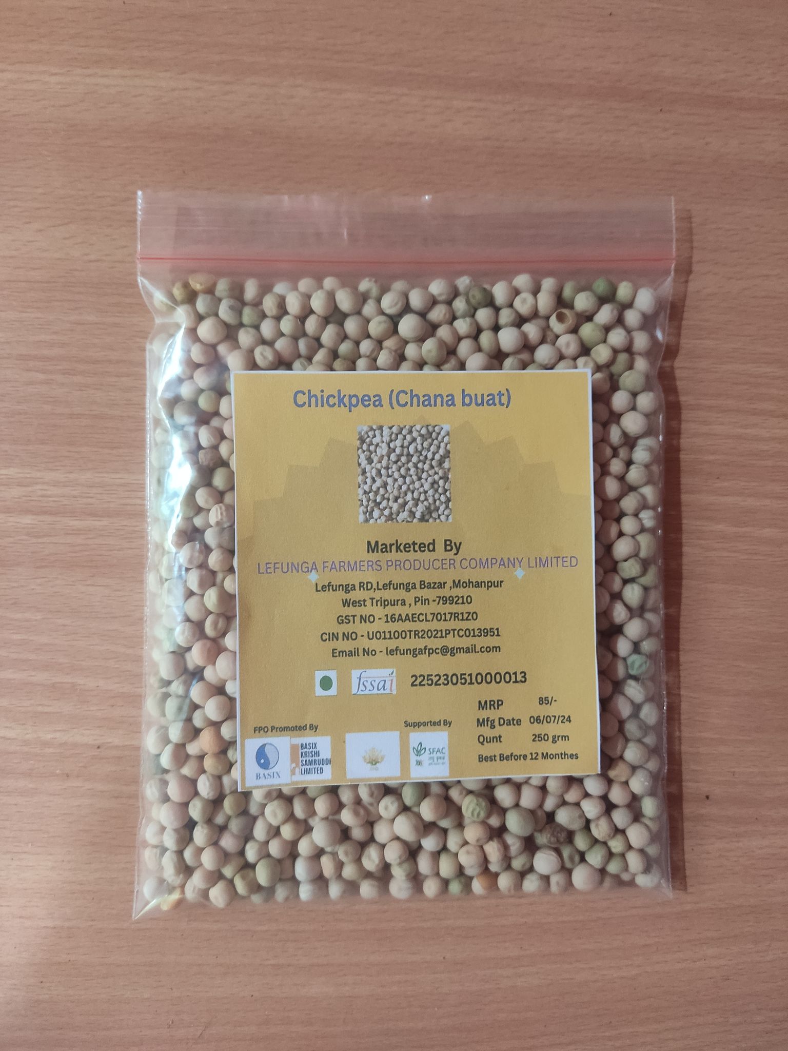 chickpea ( chana buat )