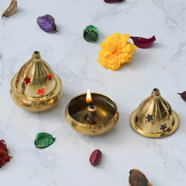 Homestyle India Brass Starr Holes With Cover Jyot Diya for Pooja, Heavy Base Home Mandir Decor Brass Table Diya Set