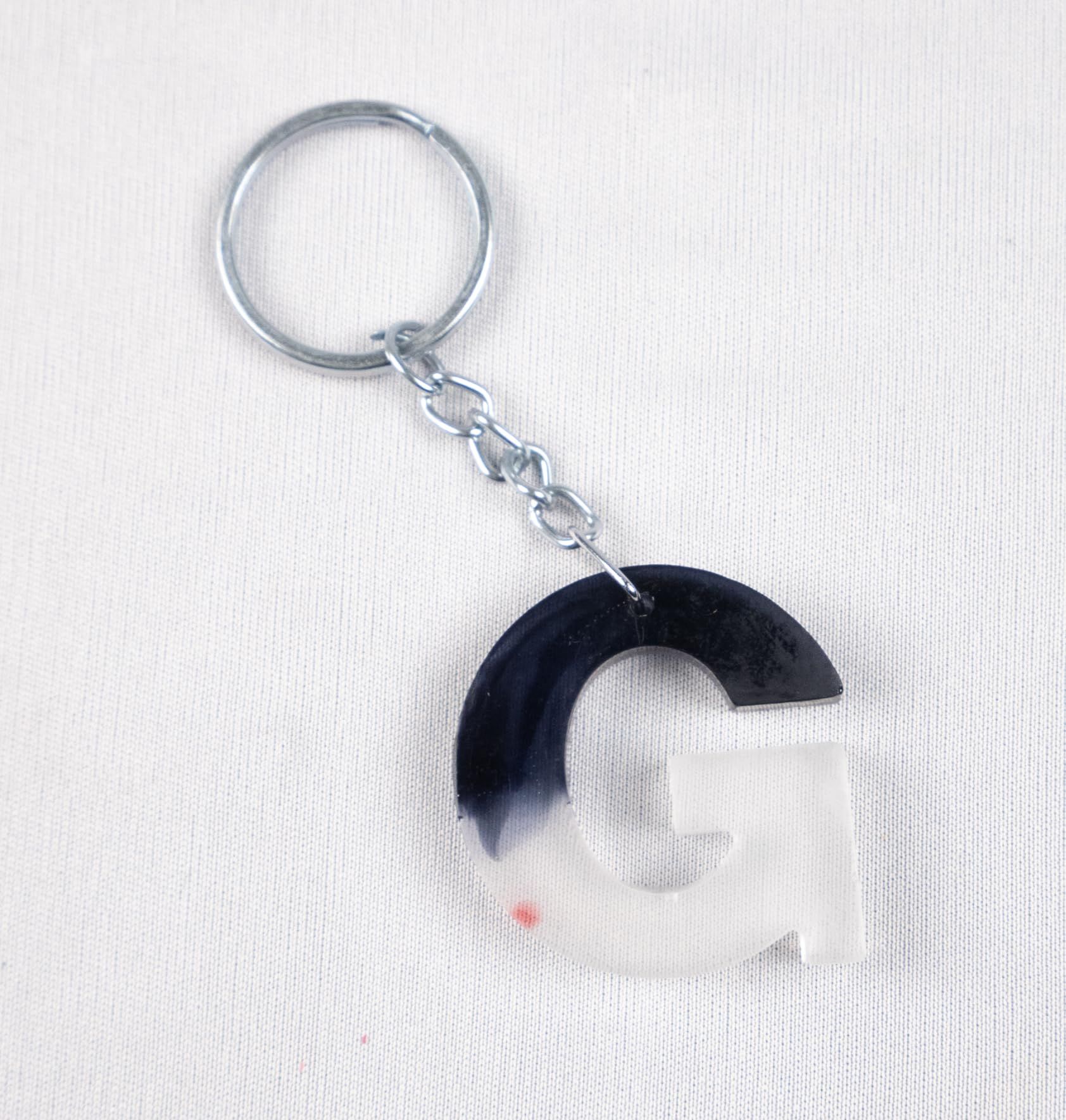 SONCHIRAIYA BLACK & WHITE RESLING KEY CHAIN