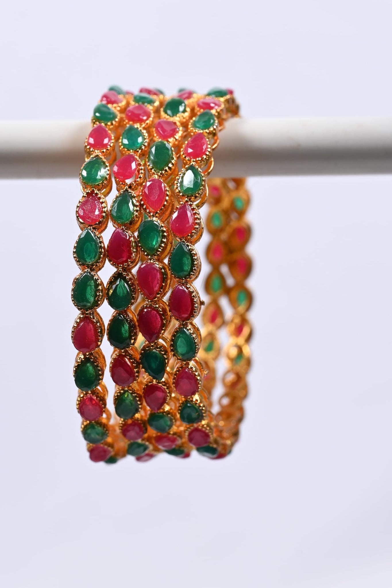 SONCHIRAIYA BANGLES