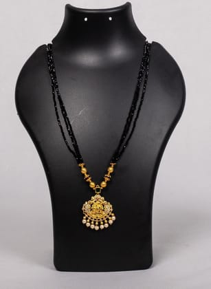 SONCHIRAIYA AP MEPMA BLACK BEADS CHAIN WITH LOCKET