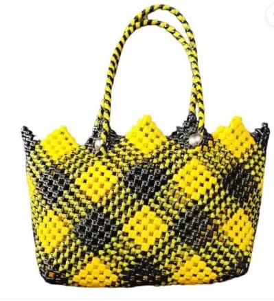  Handwoven Picnic Basket with Checkered Pattern