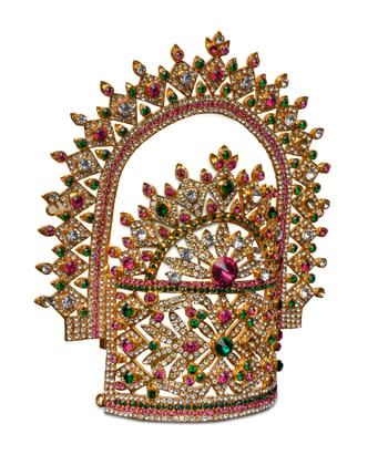 Indian Traditional Gold Plated Temple Jewellery Headpiece Maang Tikka for godness