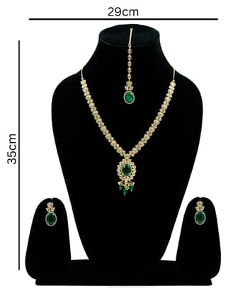  Gold-plated Kundan and Pearl Necklace Set with Green Stones