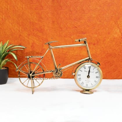 Rudraksha Corporation Metal Table Clock for Office Desk | Unique Gifts for Office Decoration, Study Table Decor | Clock for Birthday Gifts for Husband | Small Clock Time Piece for Home Decor