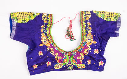  Women's Ethnic Wear Purple Silk Saree Blouse With Floral Embroidery And Zari Work