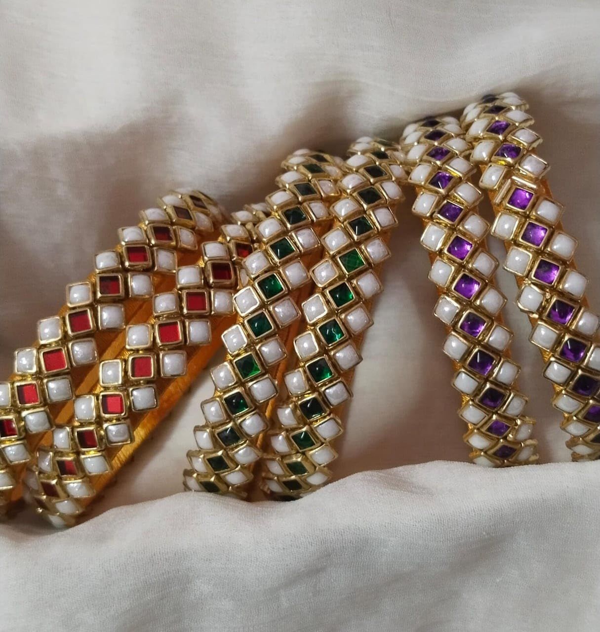 kundan thread work bangles