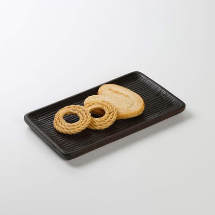 Ellementry Brunet Mango Wood Platter (Long)| Color: Brown| Mango Wood| Kitchenware | Versatile|Platter | Decor | Handcrafted | Sustainable | Food Safe | Gifting |