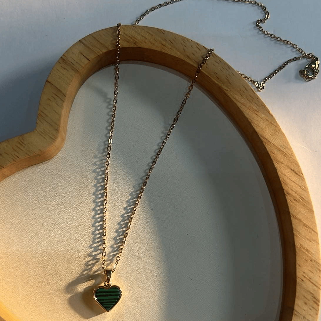 Piper emerald neckpiece