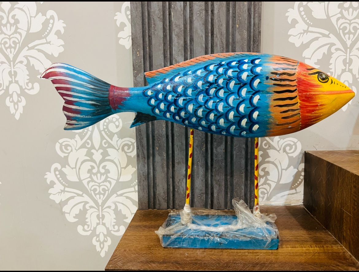 Wooden handpainted 43 cms Fish Sculpture Home Décor – Handmade Fish Statue on Base Stand - Sea Nautical Beach House Décor Art Piece – handpainted Rustic Centerpiece Table Décor for Office, Living Room