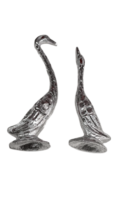 A Pair of Silver-Plated Metal Swan Figurines (Pack of 2)