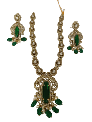 Stunning Gold-Plated Kundan Necklace Set with Green Stones and Pearls