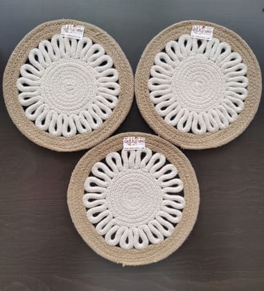 BulkySanta Cotton Place mats 22 cm (9") Round Table Mats, Heat Resistant, Reversible Use, Washable (Payal) (Pack of 3)