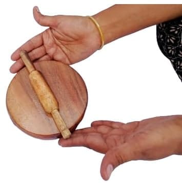 Mii Art small size for kids toys Wooden chakla belan chapati Maker Rolling pin and Board(size-polpat-13cm,belan-16cm,) Pack of 1 Set.