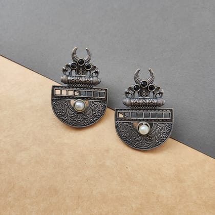 Trendy Light Weight Silver Look Alike Oxidised Stud Earrings For Women Ethnic Wear And Temple Wear