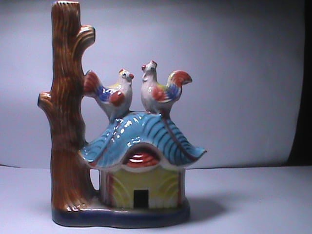 Peengan  Vintage Hand-Painted Ceramic Rooster and Hen Figurine