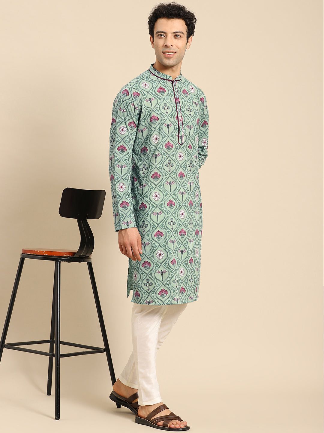 Amodh by Kisah Men  Kurta Set