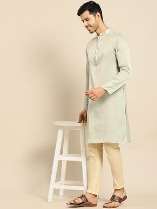 Amodh by Kisah Men  Kurta Set