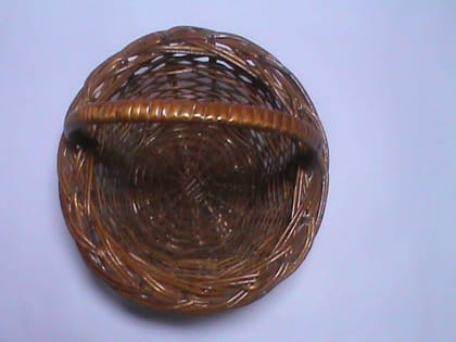 Wicker Picnic Basket with Lid and Handle SMALL