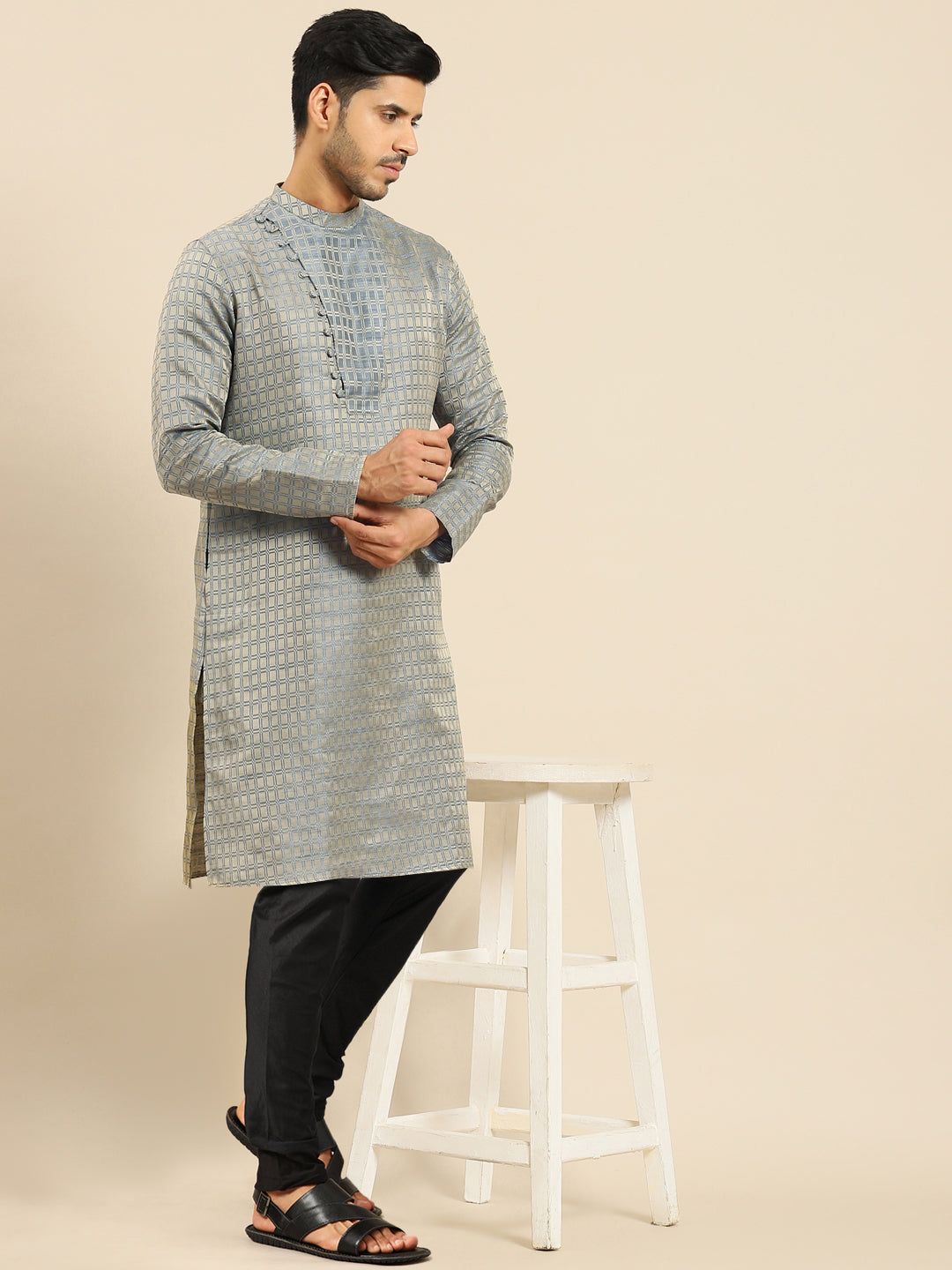 Amodh by Kisah Men's Grey Kurta Set