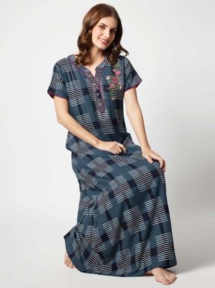 Zeyo Women Rayon Blue Checks Print Nighty