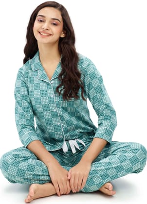 ZEYO Women's Cotton Green Star Printed Night suit set