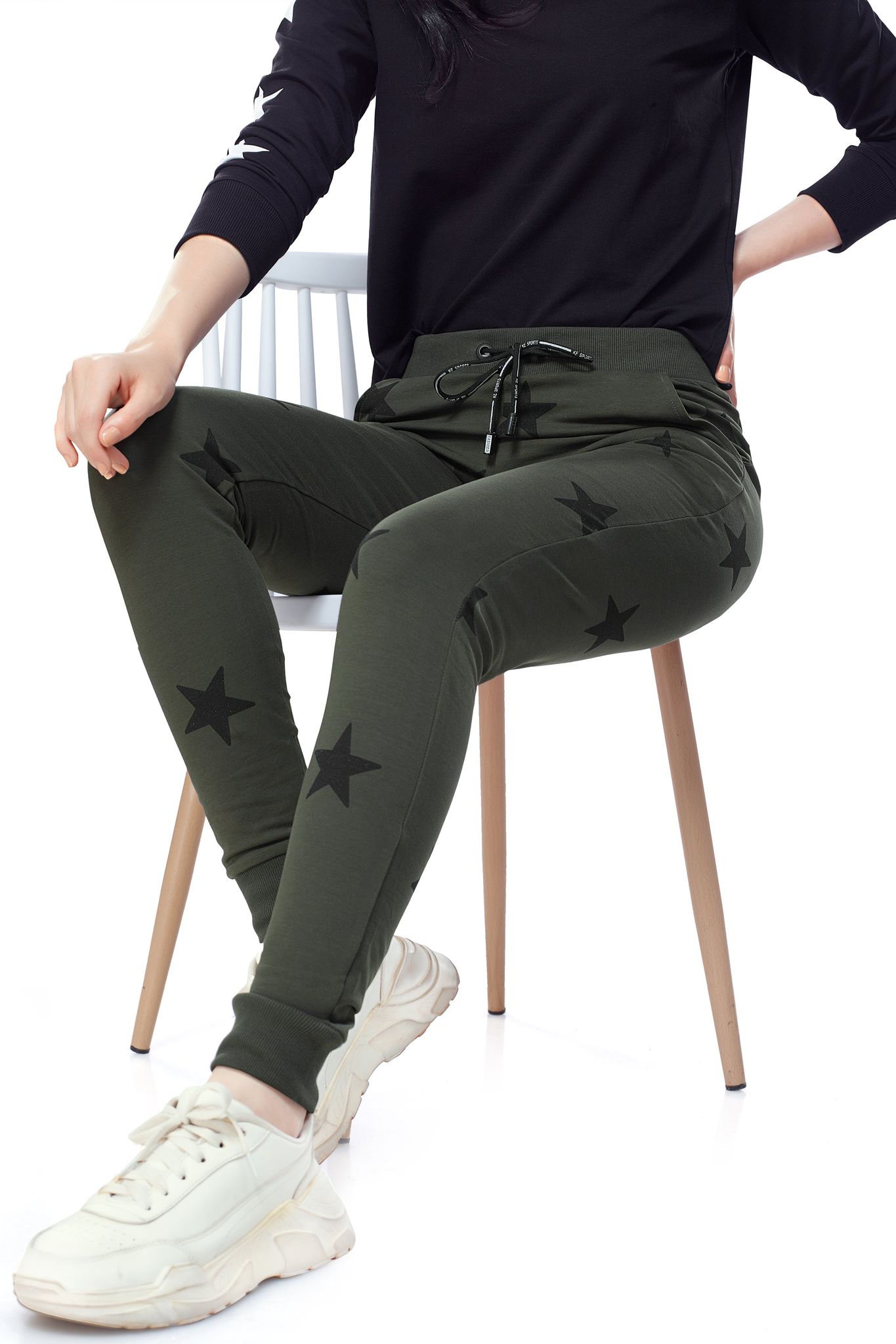 ZEYO Women's Joggers Star Printed Olive Regular Fit Track Pant