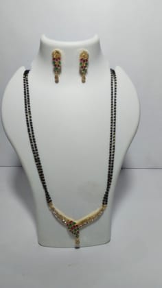  Black Beads Necklace Set with Gold Pendant and Earrings