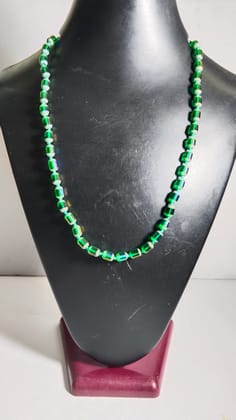  Sparkling Green Beaded Necklace