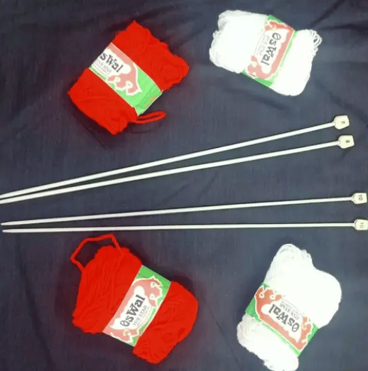 Combo of Single Sided set of 2 Pair Knitting needles Pin of No. 8,10 & 4 Piece of Wool (Pack of 8 Pieces )