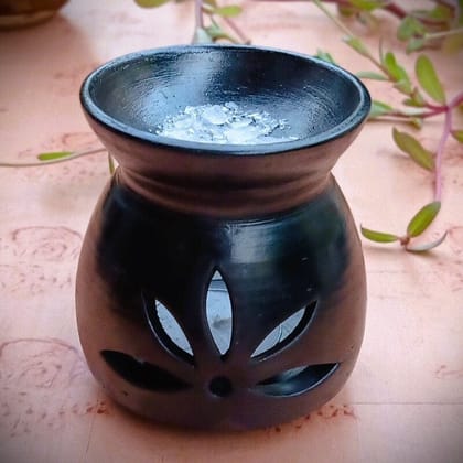 Nizamabad Black Pottery Aroma Diffuser