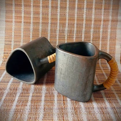 Longpi Black Pottery Trikon Coffee Mug