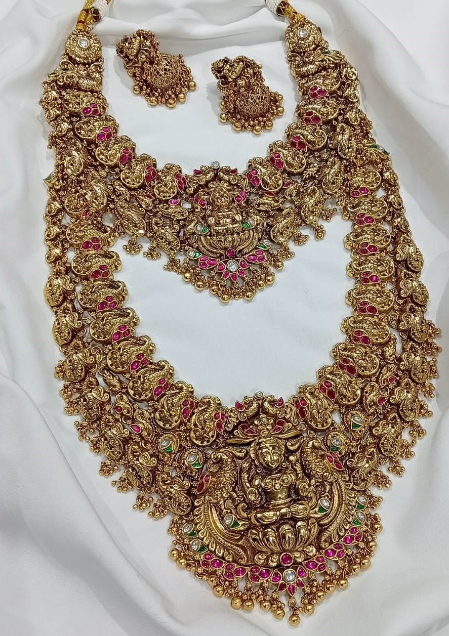  "Exquisite Antique Gold Long Necklace Set with Matching Earrings"