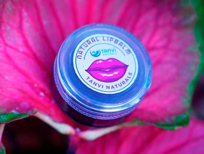 Tanvi Natural-Lip Balm (Maroon Colour)