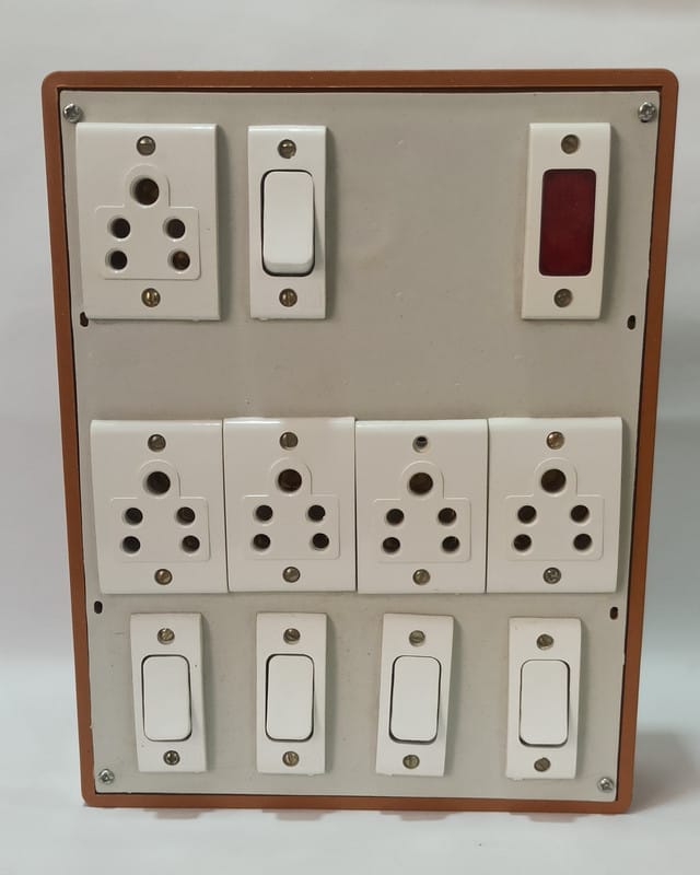 6A 5 Sockets (5 Pin Socket) & 5 Switch Extension Box with Indicator, 6A Plug & 40m Wire